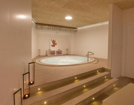 Hotel urban spa Pompaelo