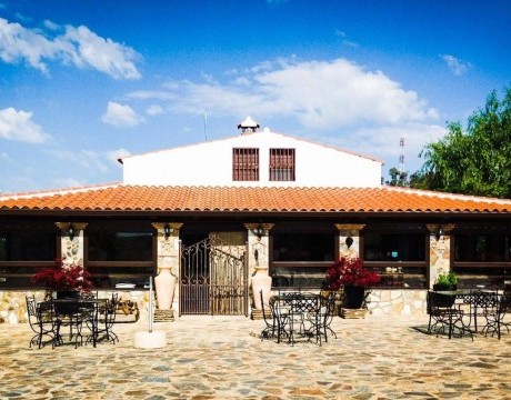 HOTEL RURAL FINCA LA HERENCIA CASA CURRO JIMENEZ
